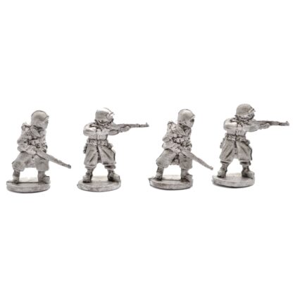 W-AP3 WWII American Airborne Infantry with M1 Rifle in Greatcoats