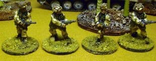 M-B3 20mm Modern British Infantry advancing with SA80 Old