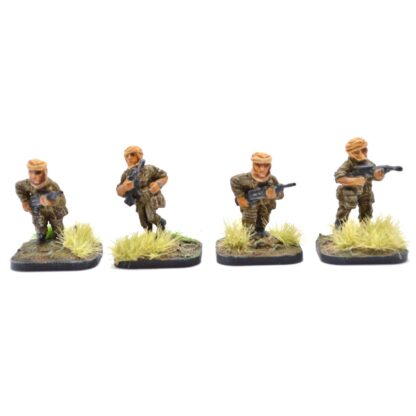 M-FL1 20mm Modern French Legionnaires Advancing