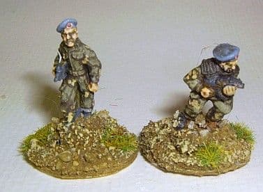 M-SM16 20mm Modern Russian Paratrooper BMD Crew on Foot Old 1