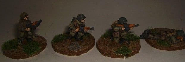 M-SM3 20mm Modern Russian Motor Rifles Infantry with AKS Old 3