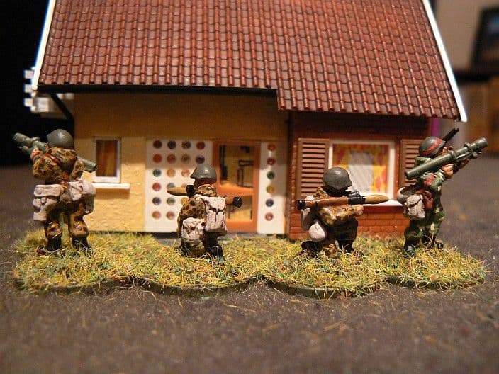 M-SM8 20mm Modern Russian Motor Rifles with RPG & SAM Old 2