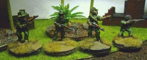 P-AF1 20mm Generic African Troops with AK47 & Rifles Painted