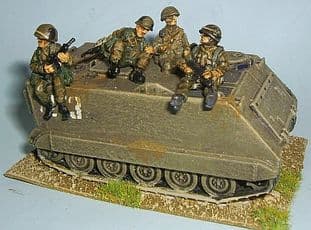V-US27 20mm US Army Vehicle Passengers Old