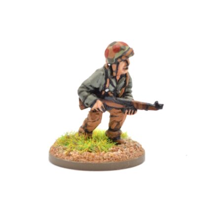 W-AM8 20mm WWII American Marine with M1 Garand Advancing 15