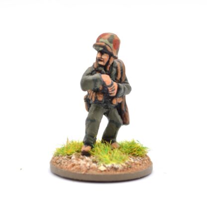 W-AM8 20mm WWII American Marine with M1 Garand Advancing 29