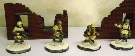 W-G12 20mm WWII German MG42 LMG Teams Moving in Winter Kit Old