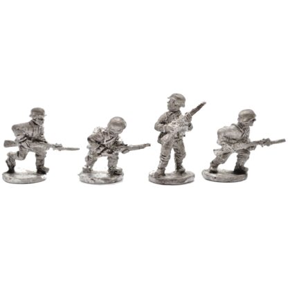 W-G17 20mm WWII German Assault Engineers with Rifles