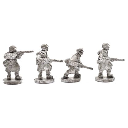 W-G5 20mm WWII German Riflemen in Winter Kit