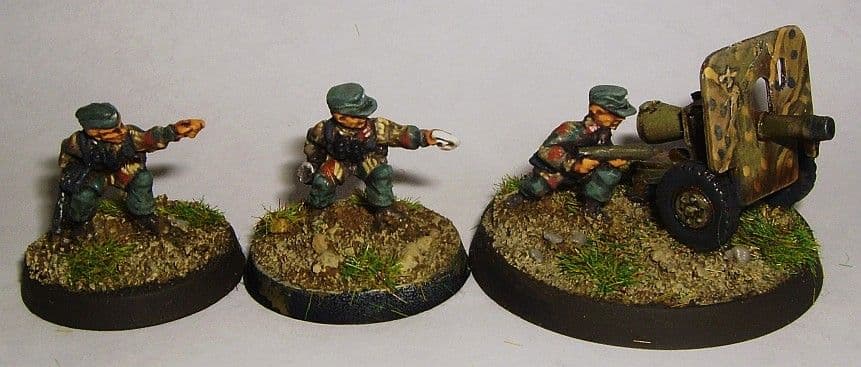 W-GP9 20mm WWII German Para 10.5cm LG40 Recoilless Gun & 3 Crew Old 2