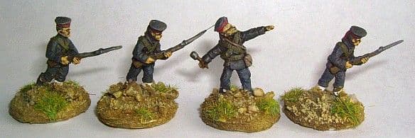 W-RS3 20mm WWII Soviet Naval Infantry with Rifles Advancing Old