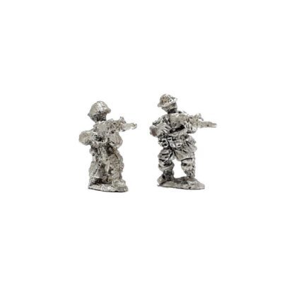 WB9 15mm WWII British Infantry Firing with Rifles in Steel Helmet