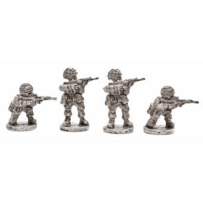 P-B8 20mm British Paratroopers Firing