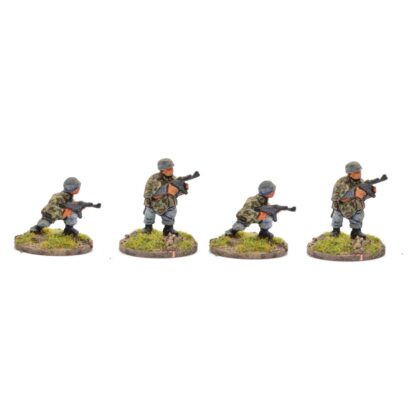 W-GP5 20mm WWII German Paras with Sturmgewehr 44
